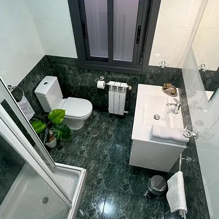 Amplia Casa De 9 Hab, Cabral. Holiday home