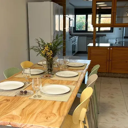 펜션 Amplia Casa De 9 Hab, Cabral. *