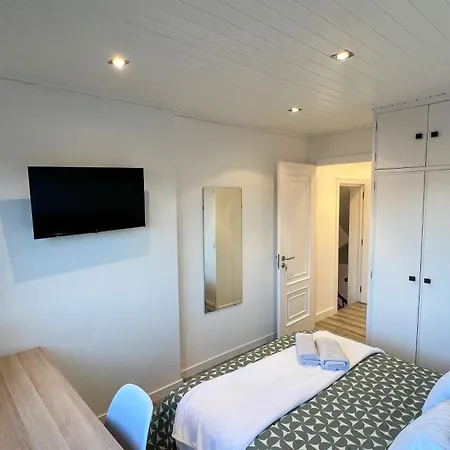 Amplia Casa De 9 Hab, Cabral. 비고