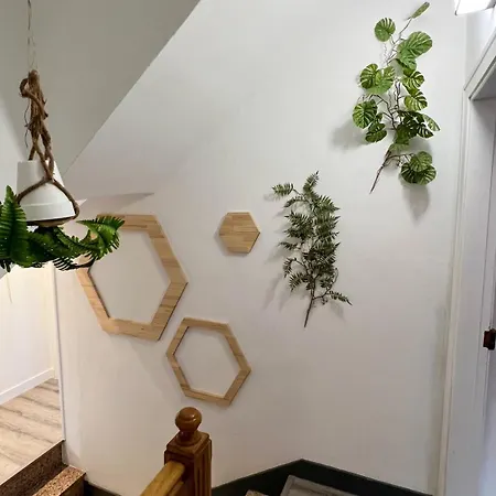 Amplia Casa De 9 Hab, Cabral. فيجو