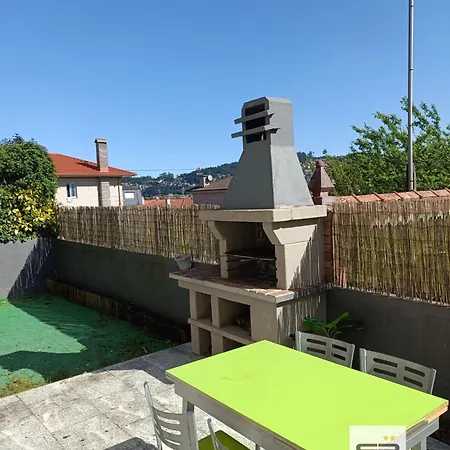 Amplia Casa De 9 Hab, Cabral.