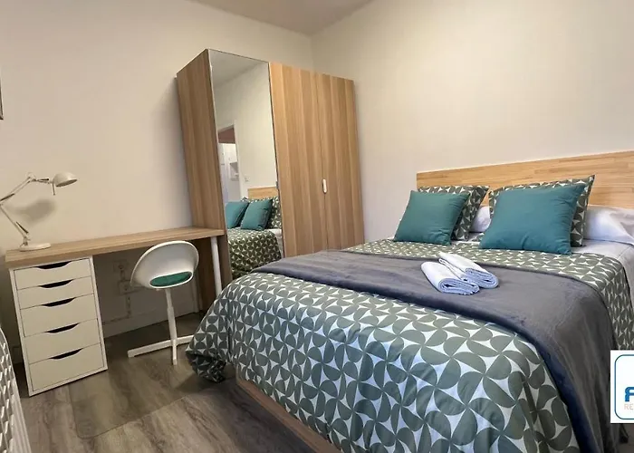 Amplia Casa De 9 Hab, Cabral. 度假居