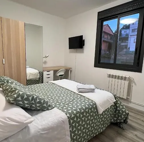 Amplia Casa De 9 Hab, Cabral. Dom wakacyjny Vigo