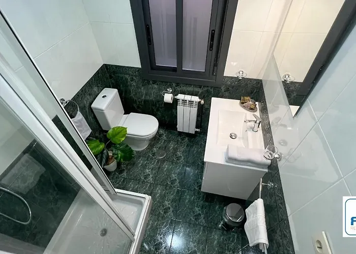 Amplia Casa De 9 Hab, Cabral. 度假居