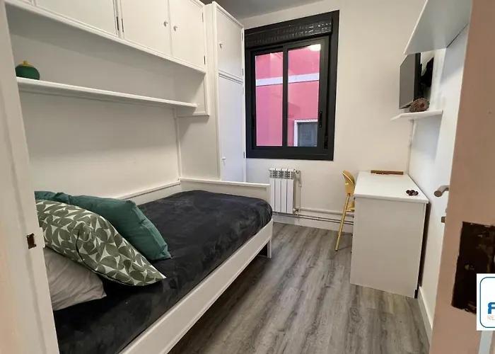 Amplia Casa De 9 Hab, Cabral. 度假居